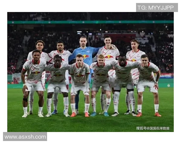 西甲焦点战巴萨与莱比锡握手言和乌龙球引发全场热议与转会传闻