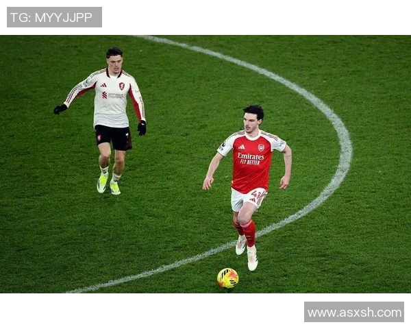 欧联杯焦点战利物浦与尤文图斯握手言和红牌事件引发全场热议